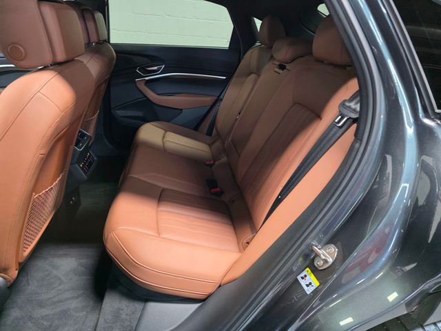 2021 Audi e-tron Sportback Premium quattro - 22985907 - 39