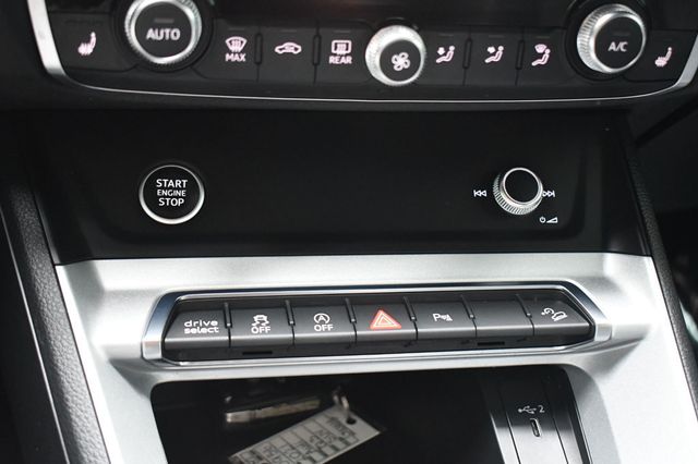 2021 Audi Q3 Premium 40 TFSI quattro - 22911354 - 33