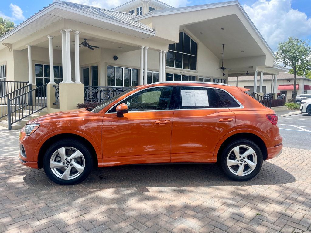 2021 Audi Q3 Premium 40 TFSI photo 2