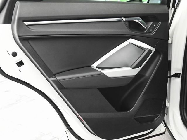 2021 Audi Q3 Premium Plus - 23037225 - 10