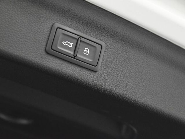 2021 Audi Q3 Premium Plus - 23037225 - 37