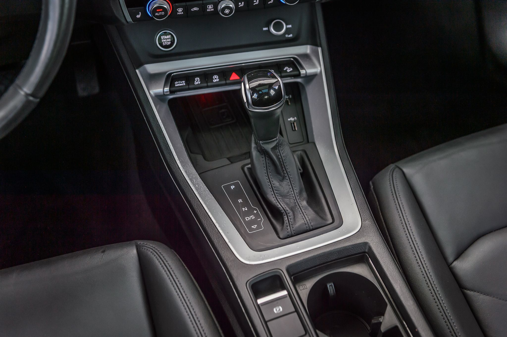 2021 Audi Q3 S line Premium Plus photo 25