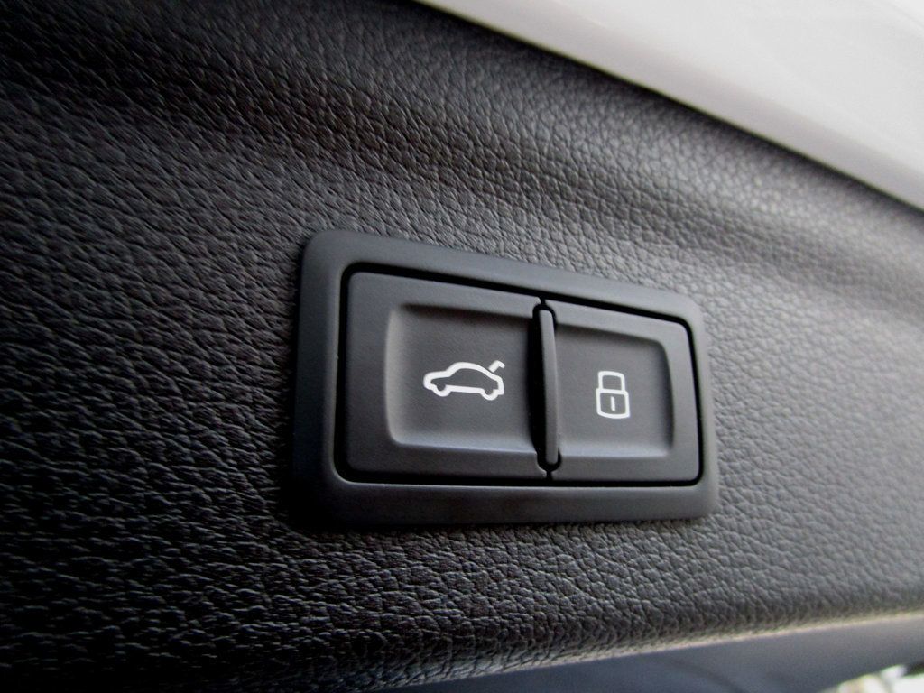 2021 Audi Q3 S line Premium 45 TFSI quattro - 22947568 - 32