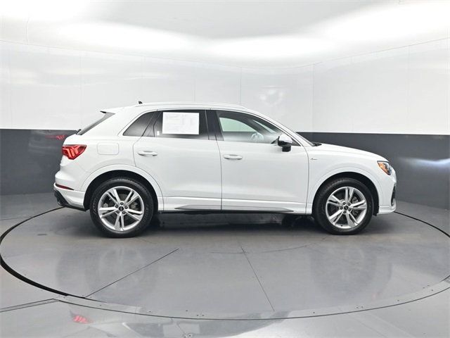 2021 Audi Q3 S line Premium 45 TFSI quattro - 22955431 - 34