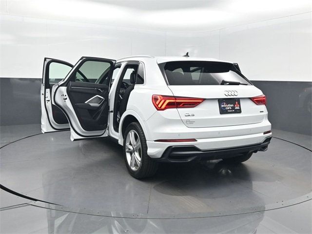 2021 Audi Q3 S line Premium 45 TFSI quattro - 22955431 - 38