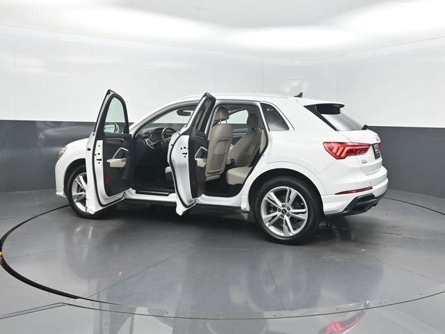 2021 Audi Q3 S line Premium 45 TFSI quattro - 23050841 - 33