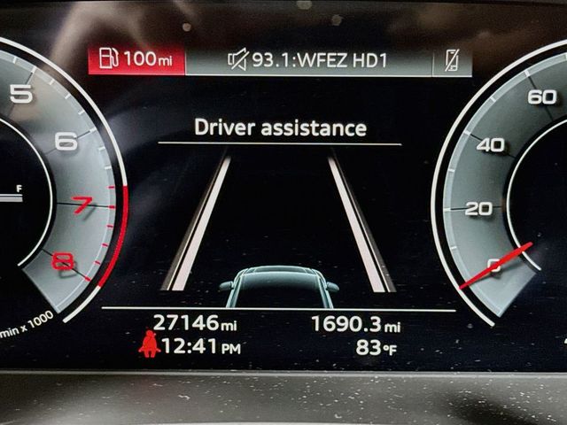 2021 Audi Q5 45 Premium Plus - 23064596 - 11