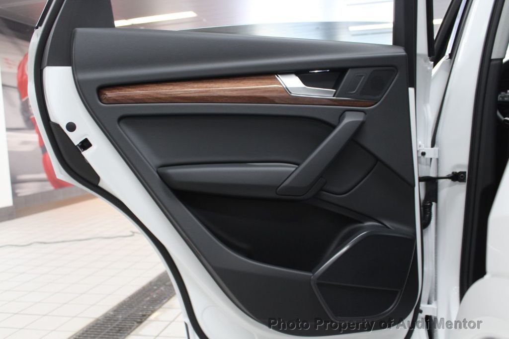 2021 Audi Q5 Premium 45 TFSI quattro - 20764976 - 24