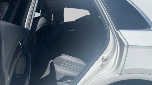2021 Audi Q5 Premium 45 TFSI quattro - 23003863 - 11