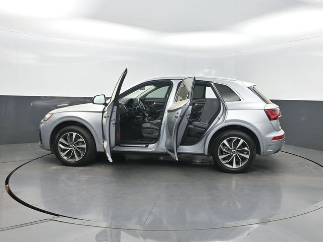 2021 Audi Q5 Premium 45 TFSI quattro - 22999931 - 41