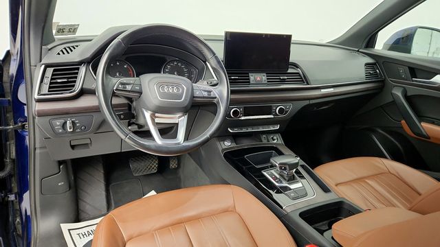 2021 Audi Q5 Premium 45 TFSI quattro with Convenience Pkg & Panoramic Sunroof - 22945355 - 12