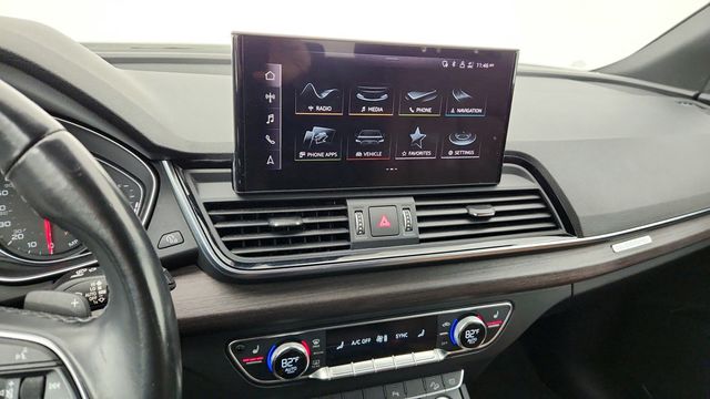 2021 Audi Q5 Premium 45 TFSI quattro with Convenience Pkg & Panoramic Sunroof - 22945355 - 17