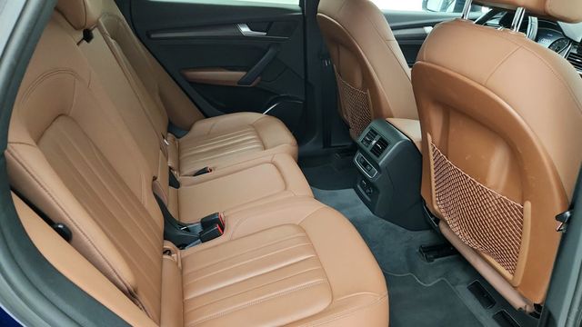 2021 Audi Q5 Premium 45 TFSI quattro with Convenience Pkg & Panoramic Sunroof - 22945355 - 23