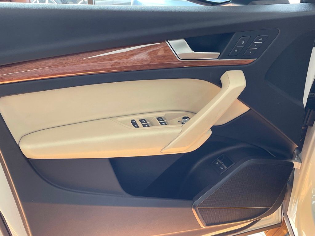 2021 Audi Q5 Premium 55 TFSI e quattro - 22937968 - 16