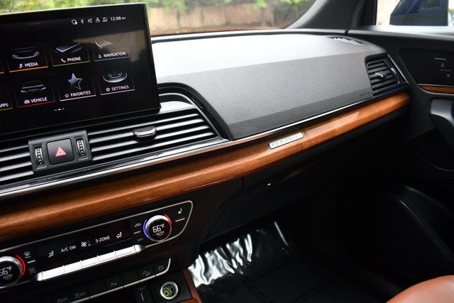 2021 Audi Q5 Premium Plus 45 TFSI quattro - 22920622 - 24