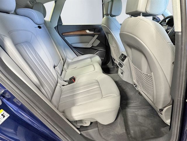 2021 Audi Q5 Premium Plus 45 TFSI quattro - 23042190 - 24