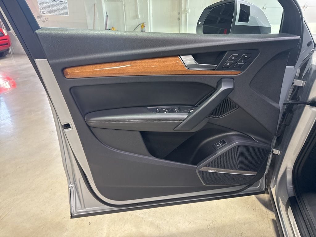 2021 Audi Q5 Premium Plus 45 TFSI quattro - 23011730 - 37