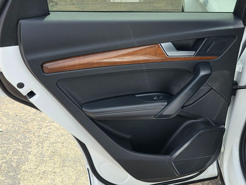 2021 Audi Q5 Premium Plus 45 TFSI quattro - 22855669 - 29