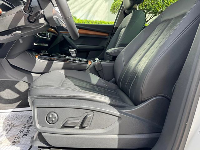 2021 Audi Q5 Premium Plus 45 TFSI quattro - 22926886 - 24