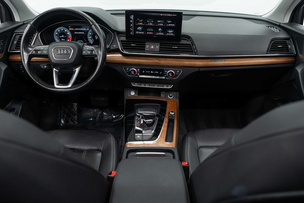 2021 Audi Q5 Premium Plus 45 TFSI photo 10