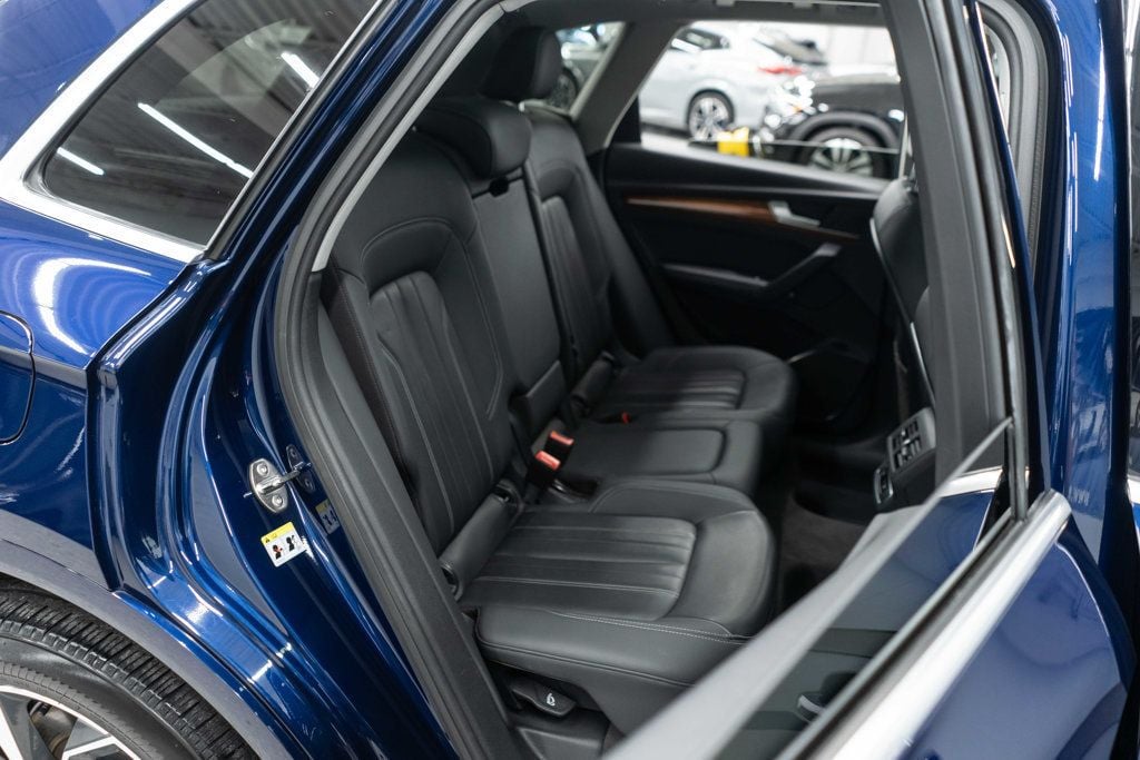 2021 Audi Q5 Premium Plus 45 TFSI photo 13
