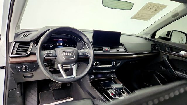 2021 Audi Q5 Premium Plus 45 TFSI quattro w/ Warm Weather Pkg & 20'' Wheels - 23000645 - 12