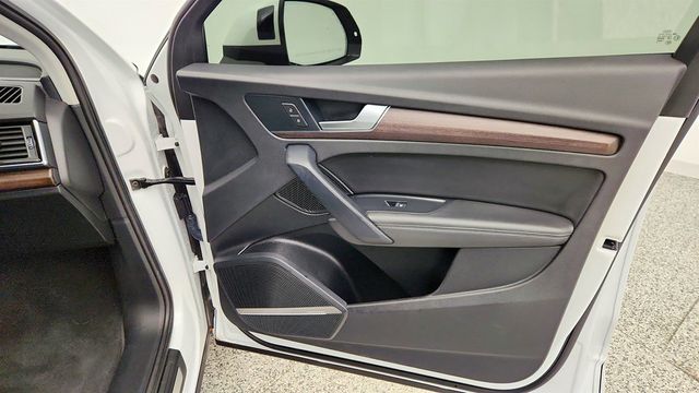 2021 Audi Q5 Premium Plus 45 TFSI quattro w/ Warm Weather Pkg & 20'' Wheels - 23000645 - 25