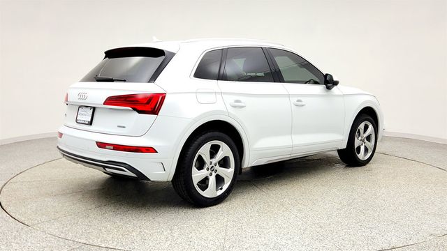 2021 Audi Q5 Premium Plus 45 TFSI quattro w/ Warm Weather Pkg & 20'' Wheels - 23000645 - 4