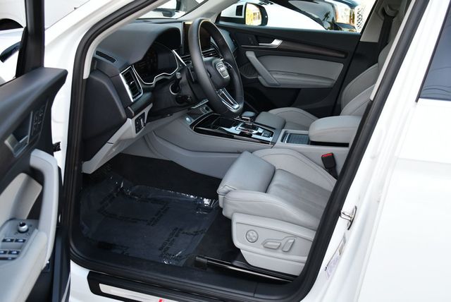 2021 Audi Q5 Premium Plus 55 TFSI e quattro W/Navigation & Warm Weather Pkg - 23005704 - 13