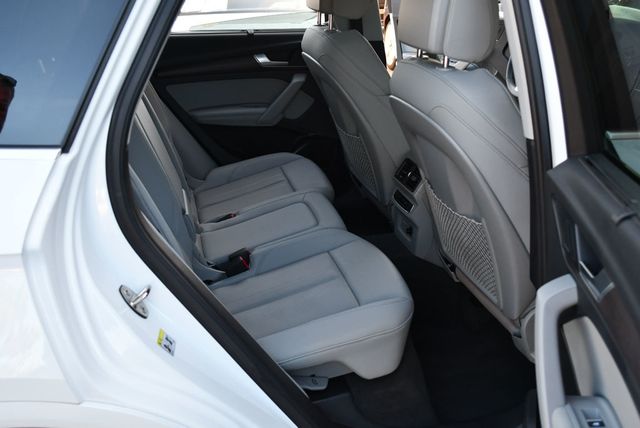 2021 Audi Q5 Premium Plus 55 TFSI e quattro W/Navigation & Warm Weather Pkg - 23005704 - 17