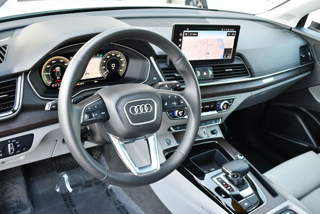 2021 Audi Q5 Premium Plus 55 TFSI e quattro W/Navigation & Warm Weather Pkg - 23005704 - 46