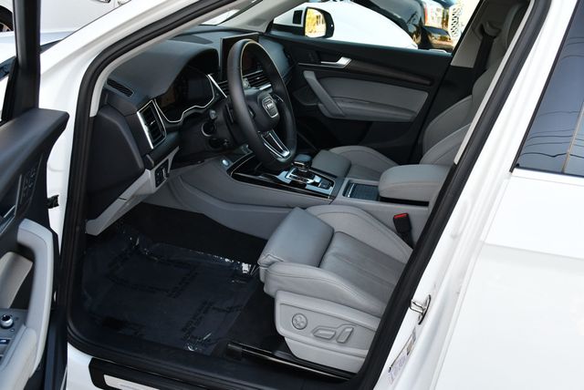 2021 Audi Q5 Premium Plus 55 TFSI e quattro W/Navigation & Warm Weather Pkg - 23005704 - 47