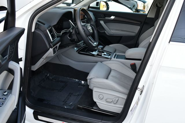2021 Audi Q5 Premium Plus 55 TFSI e quattro W/Navigation & Warm Weather Pkg - 23005704 - 48