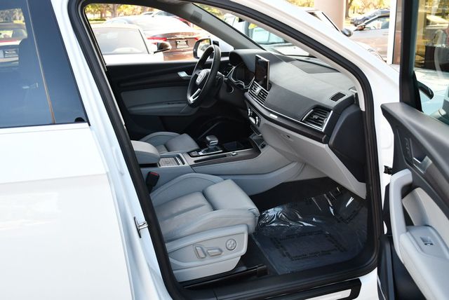 2021 Audi Q5 Premium Plus 55 TFSI e quattro W/Navigation & Warm Weather Pkg - 23005704 - 55