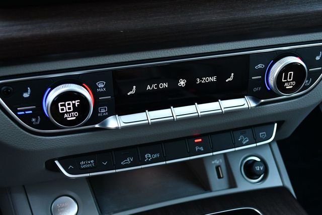 2021 Audi Q5 Premium Plus 55 TFSI e quattro W/Navigation & Warm Weather Pkg - 23005704 - 61