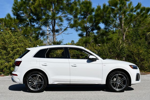 2021 Audi Q5 Premium Plus 55 TFSI e quattro W/Navigation & Warm Weather Pkg - 23005704 - 6