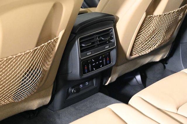 2021 Audi Q7 55 Premium Plus - 22954033 - 17