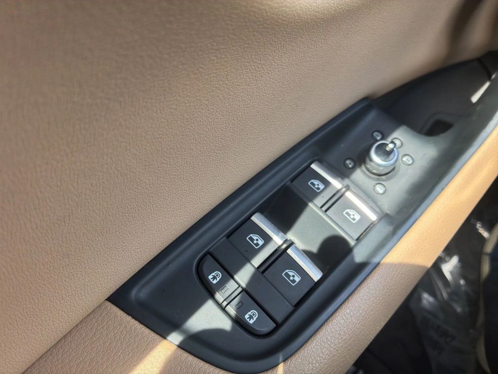 2021 Audi Q7 Premium 55 TFSI quattro - 23054099 - 10