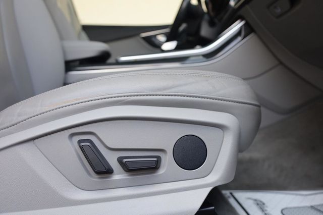 2021 Audi Q7 Premium Plus - 23049419 - 29