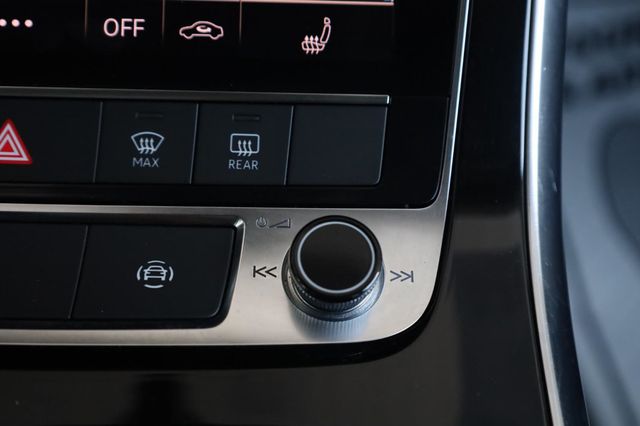 2021 Audi Q7 Premium Plus - 23049419 - 52