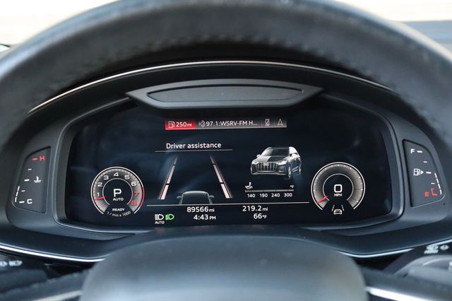 2021 Audi Q7 Premium Plus 55 TFSI quattro - 22949438 - 40