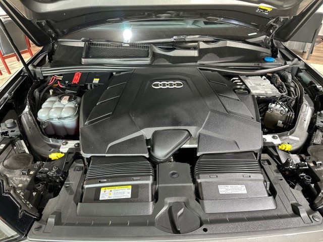 2021 Audi Q7 Prestige 55 TFSI quattro - 22592279 - 26