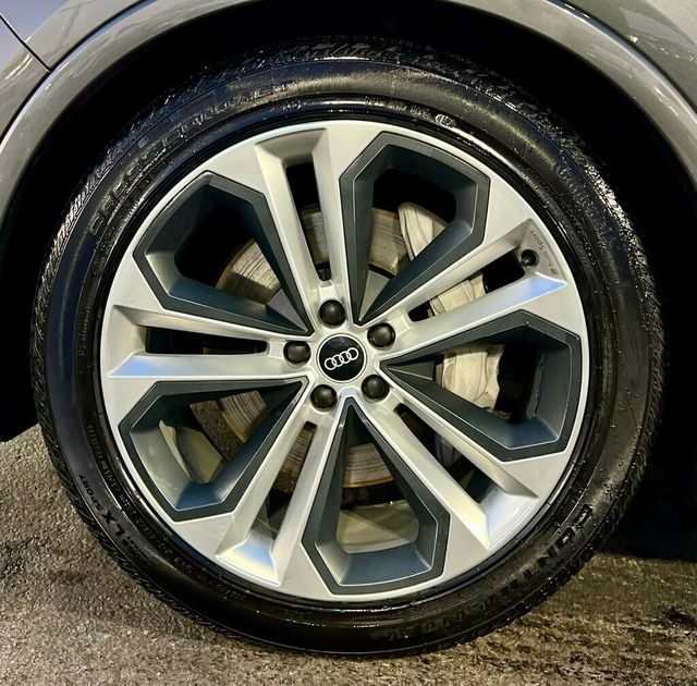 2021 Audi Q7 Prestige 55 TFSI quattro - 22957999 - 32