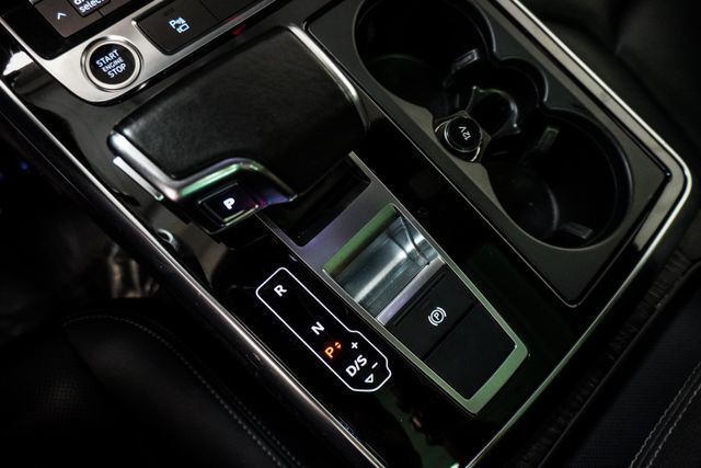 2021 Audi Q8  - 23061132 - 25