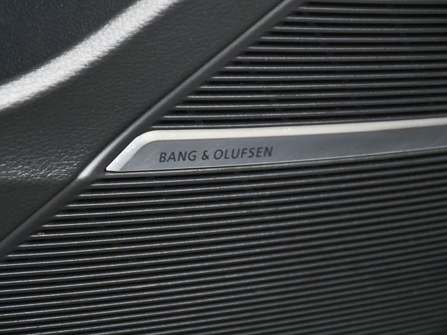 2021 Audi Q8 55 Premium Plus - 22913117 - 10