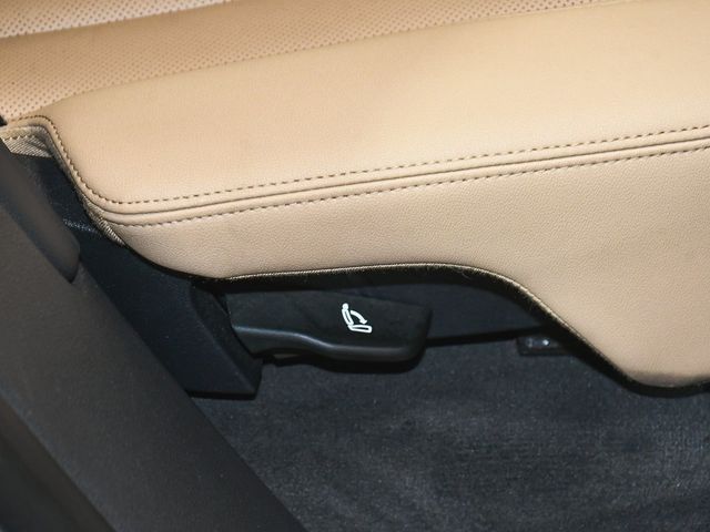 2021 Audi Q8 55 Premium Plus - 22913117 - 70