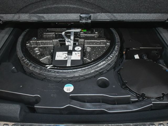 2021 Audi Q8 55 Premium Plus - 22913117 - 81