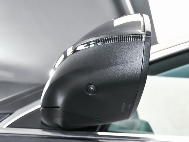 2021 Audi Q8 55 Premium Plus - 22913117 - 93