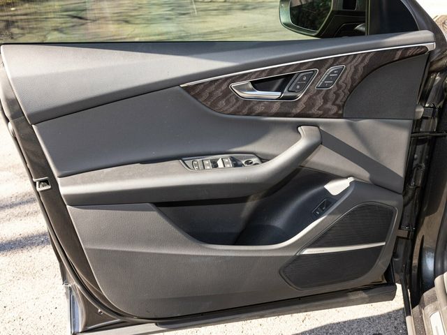 2021 Audi Q8 Premium Plus 55 TFSI, Executive Pack, S-Line+, Towing Pack - 22970712 - 22