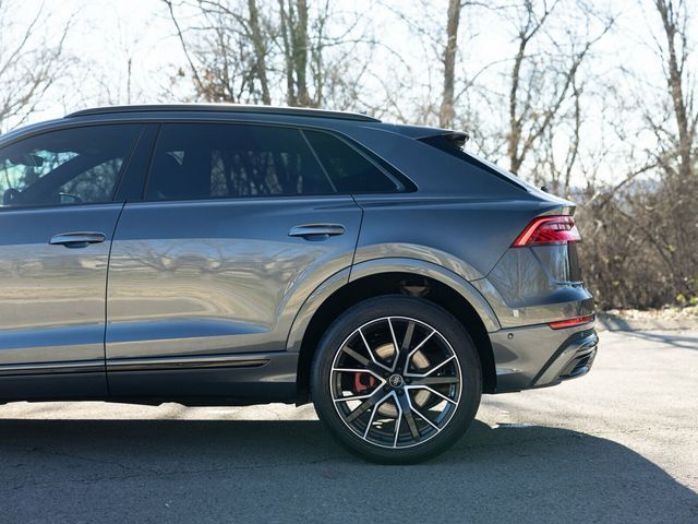 2021 Audi Q8 Premium Plus 55 TFSI, Executive Pack, S-Line+, Towing Pack - 22970712 - 4